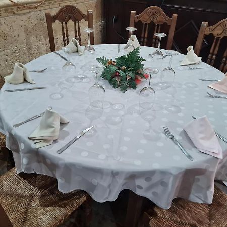 فندق Hostal El Hidalgo Villaluenga المظهر الخارجي الصورة